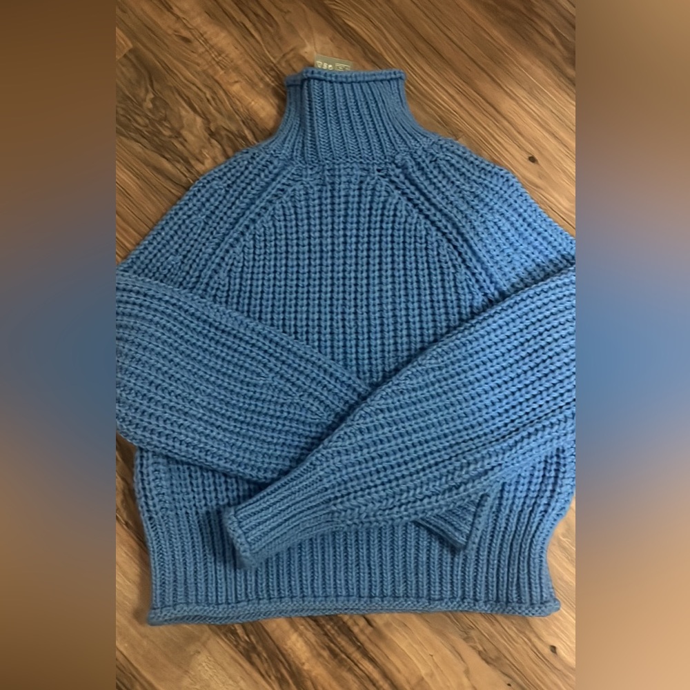 Brand New, Never worn Turtleneck sweater